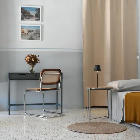 Casa La Piazza クトロフィアーノ